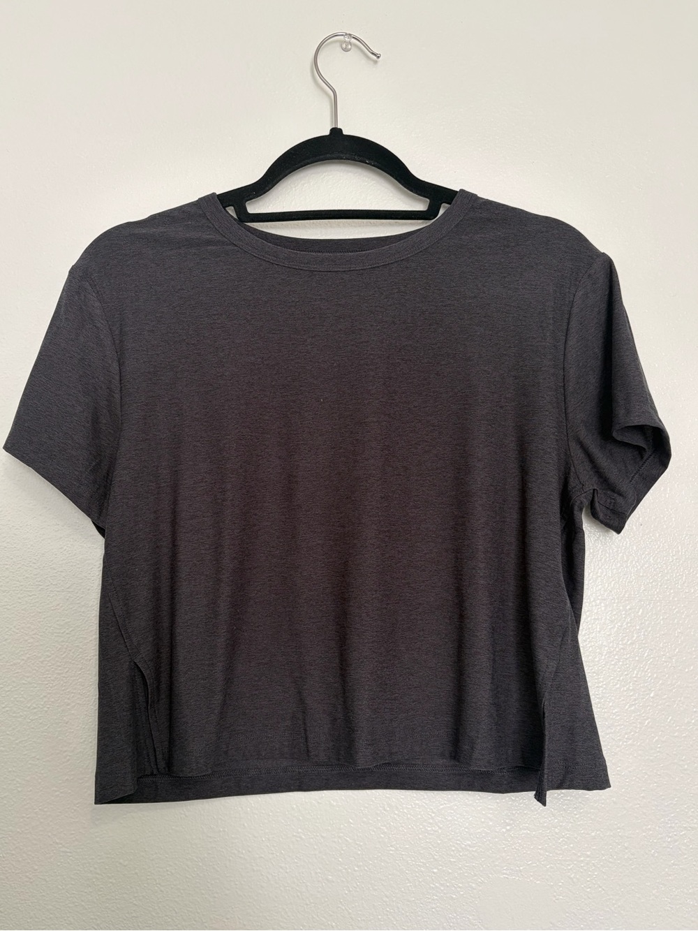 Old Navy Active Cloud 94 Soft Cropped Tee XS Dark Gray Athletic Top